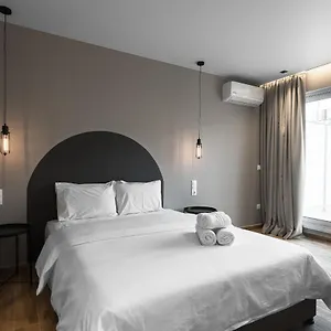 apt-big-apple-nilie-hospitality-mgmt.hotelschalkidiki.net/